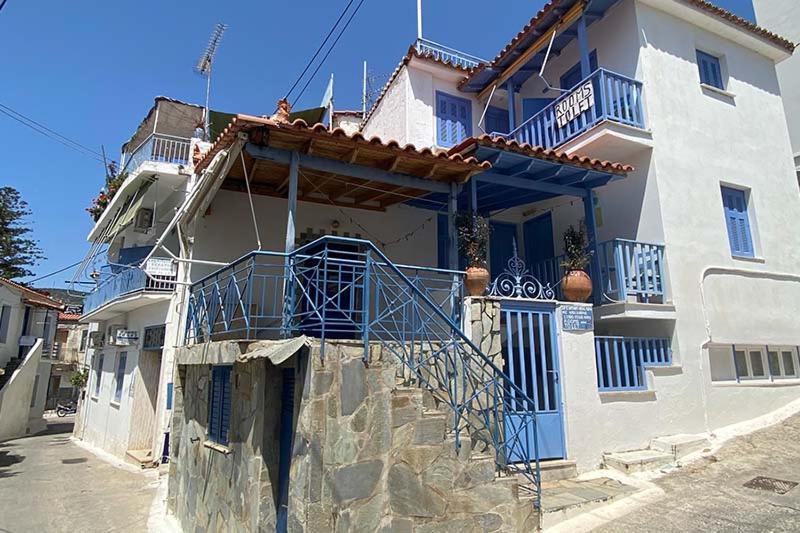 Nikos Rooms And Studios Poros Town Exterior foto